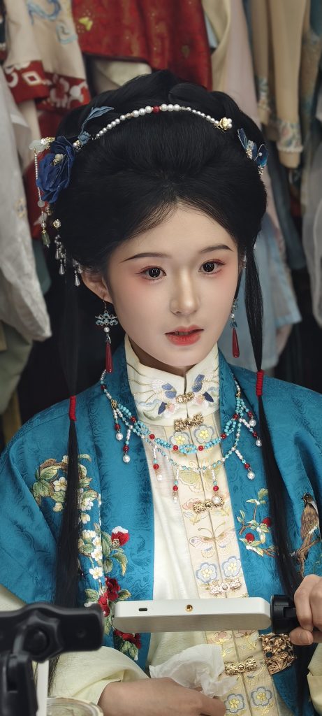 风华正茂，当然要落落大方-心悦ᥫ᭡